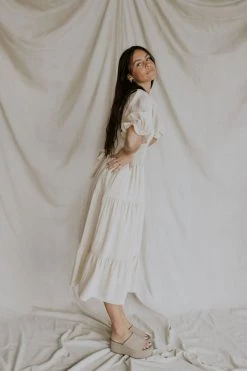 Henly Dresses Picnic In The Park Midi In Oatmeal