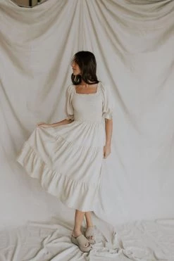 Henly Dresses Picnic In The Park Midi In Oatmeal