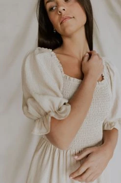 Henly Dresses Picnic In The Park Midi In Oatmeal