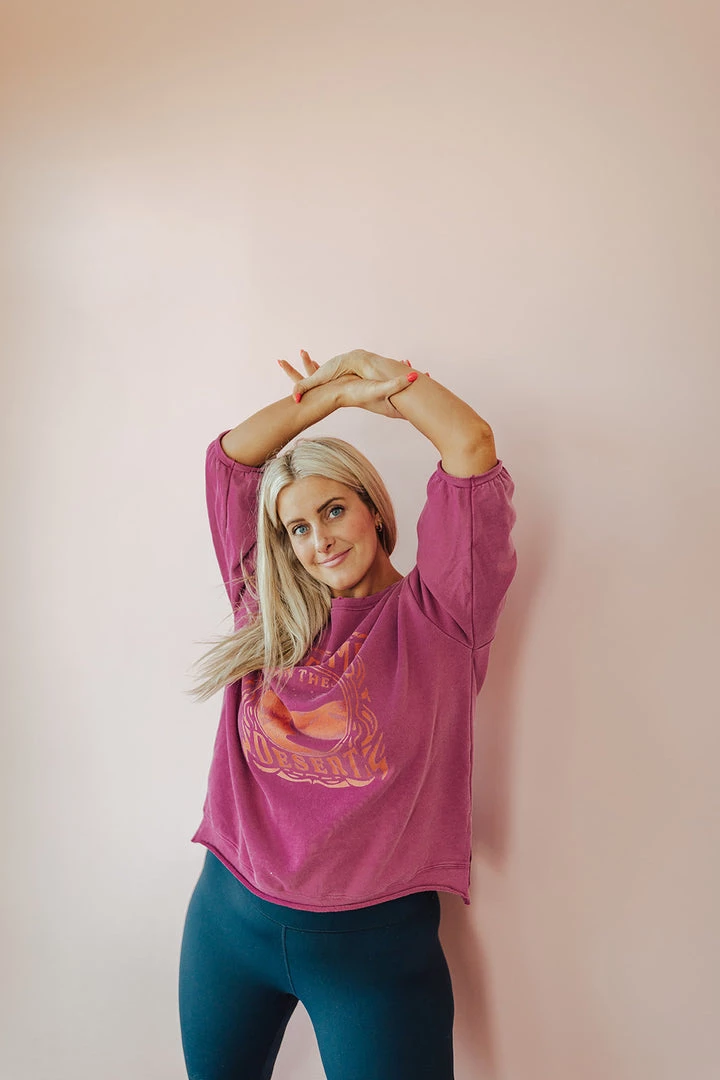 Henly Sweaters Meet Me In The Desert Sweatshirt In Magenta