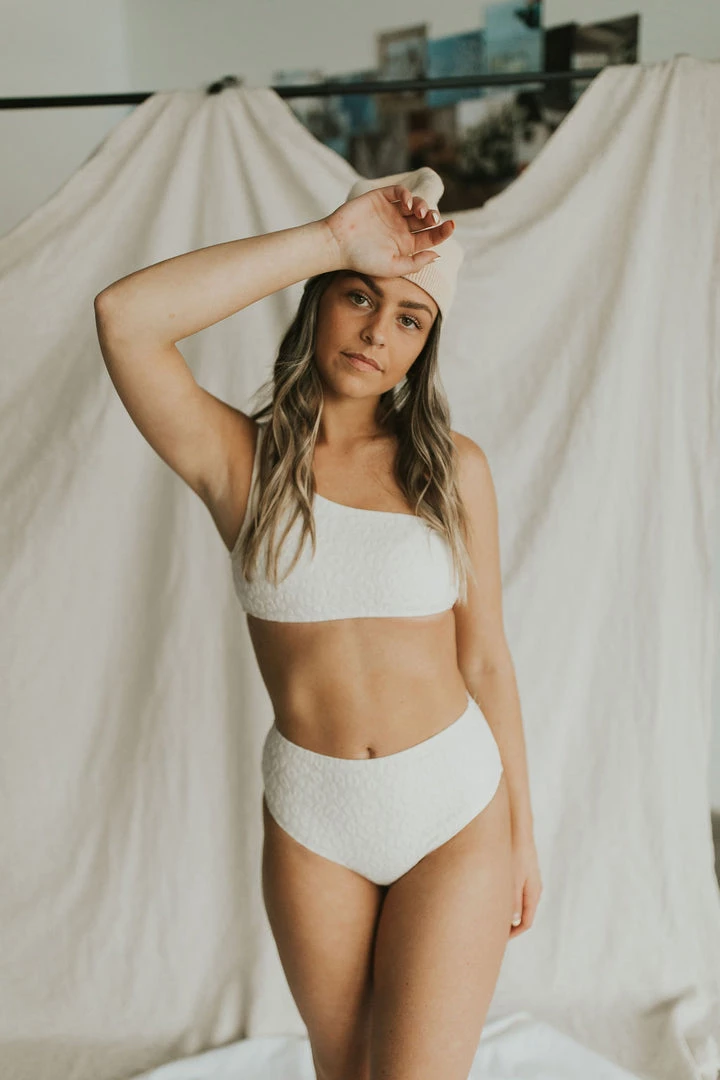 Henly Oasis Textured Swim Bottom In Cream