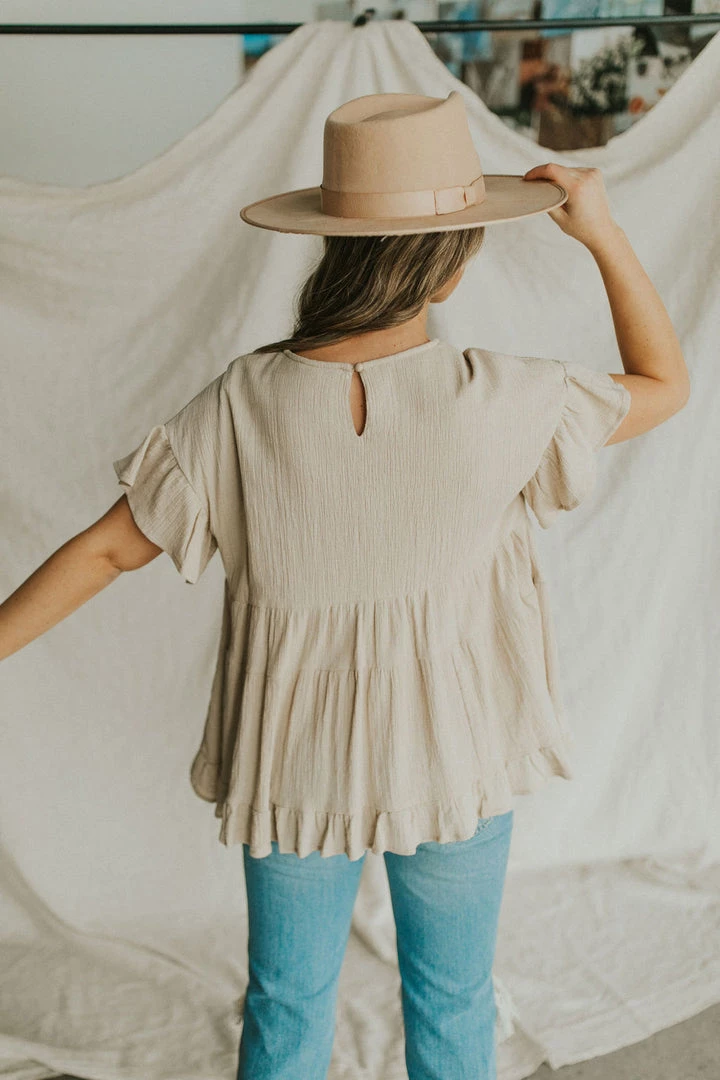 Henly Tops Kancan Tiered Peplum In Taupe