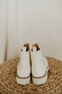 Henly Gianna Boot In Ivory