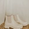 Henly Shoes Mack Boot In Cream