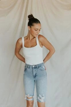 Henly Jones High Rise Bermudas