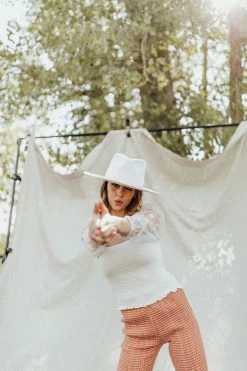 Henly Seeing Stars Smocked Blouse In White