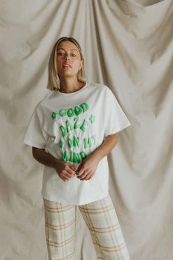 Henly *Good Daze Graphic Tee In White
