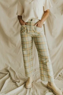 Henly Capri Plaid Pants In Blue