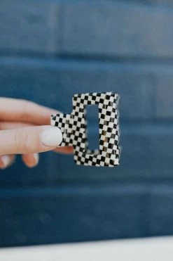 Henly Mini Claw Clip In Black & White Accessories