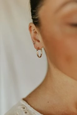 Henly Accessories *14K Gold-Filled OVAL Hoop Earrings