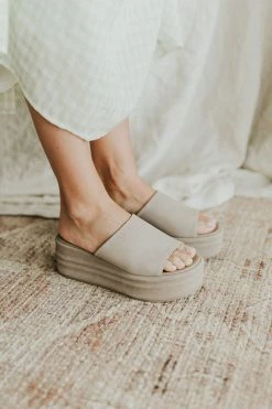 Henly Free People Harbor Flatform In Fawn Grey