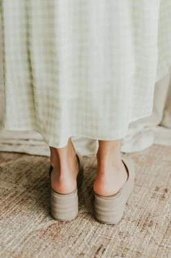 Henly Free People Harbor Flatform In Fawn Grey