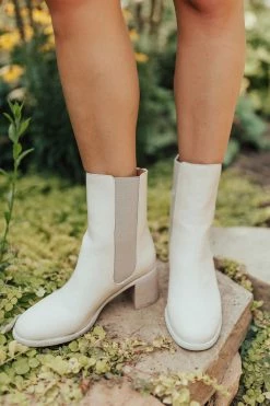 Henly Cora Tall Chelsea In Off White Shoes