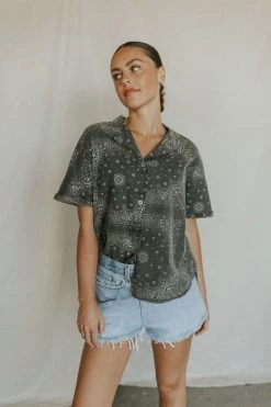 Henly Double Down Paisley Blouse In Black