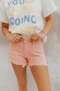 Henly Juno Frayed Shorts In Washed Pink