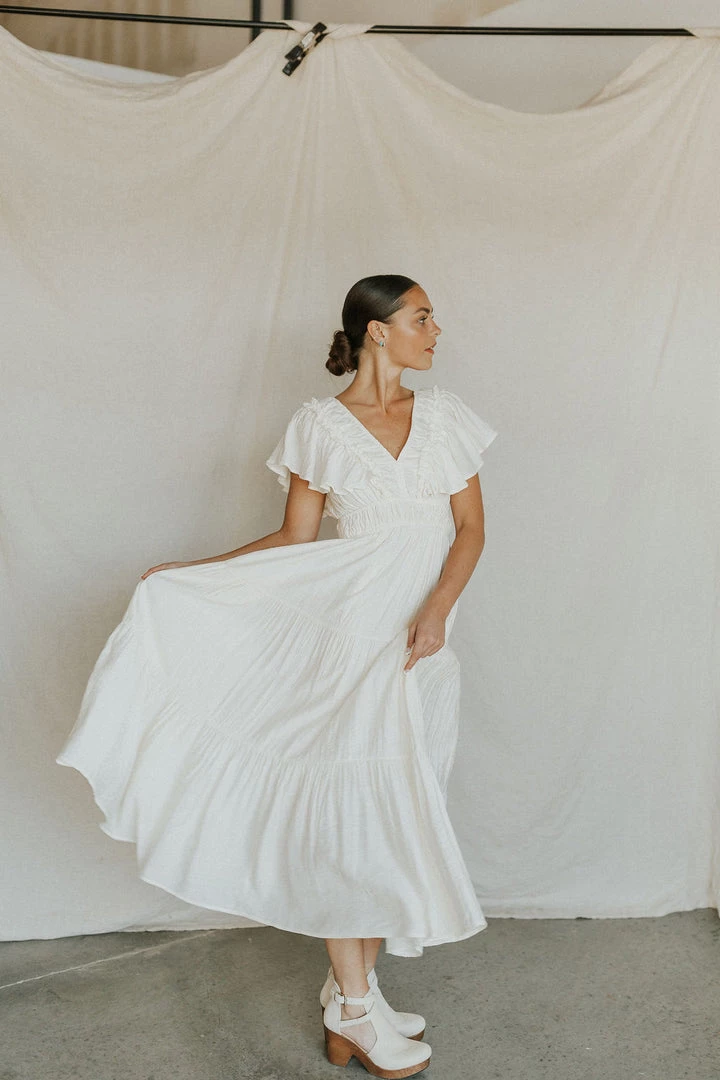 Henly Nya Crepe Maxi In Ivory