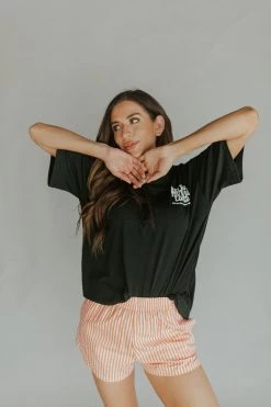 Henly Hey You Graphic Tee Graphics