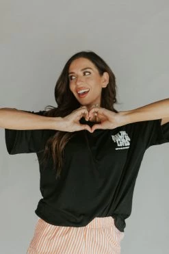 Henly Hey You Graphic Tee Graphics