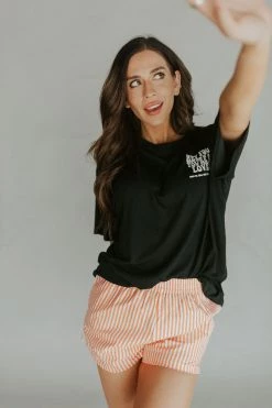 Henly Hey You Graphic Tee Graphics