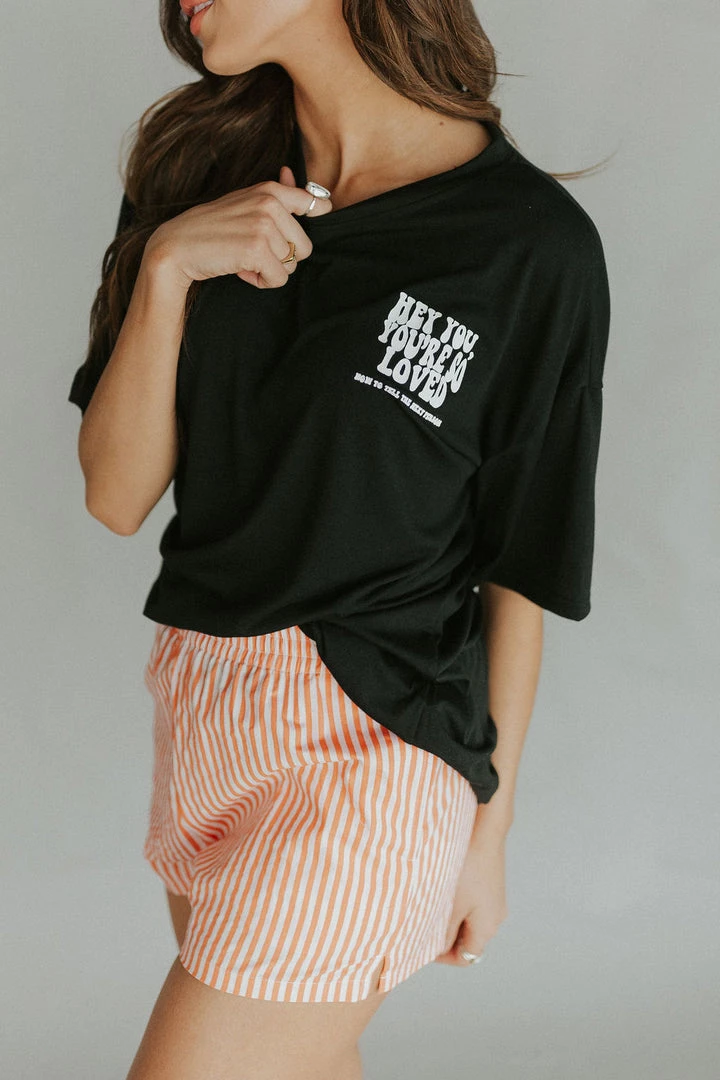 Henly Hey You Graphic Tee Graphics