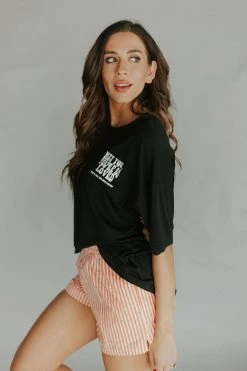 Henly Hey You Graphic Tee Graphics