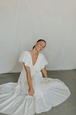 Henly Nya Crepe Maxi In Ivory