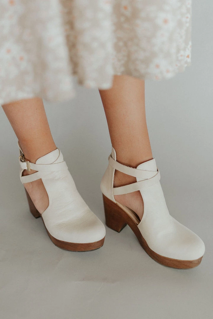 Henly Free People Cedar Clog In Afterglow