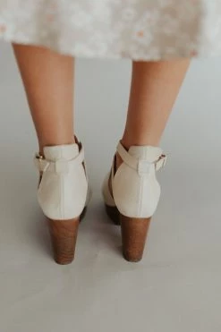 Henly Free People Cedar Clog In Afterglow