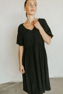 Henly Dresses Emmy Babydoll In Black