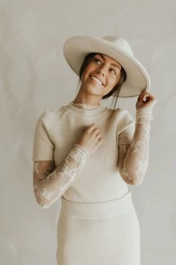 Henly Carmen Sweater In Oatmeal