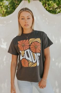 Henly Love Graphic Tee In Charcoal Graphics