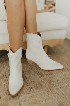 Henly Dallas Western Bootie In White