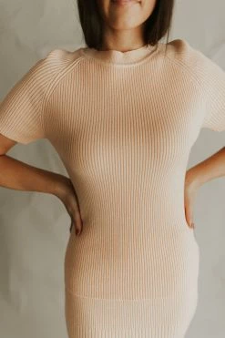 Henly Carmen Sweater In Peach SETS