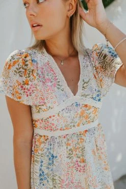 Henly Creme Chiffon Midi