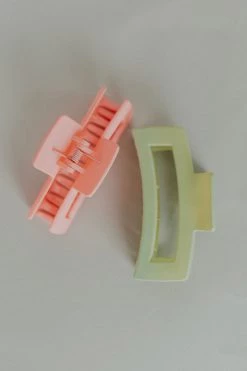 Henly *Peek A Boo Claw Clips - 3 Colors Accessories