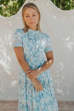 Henly Dresses Arden Floral Midi In French Blue