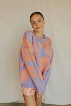 Henly Smiley Pullover In Lavender Sweaters
