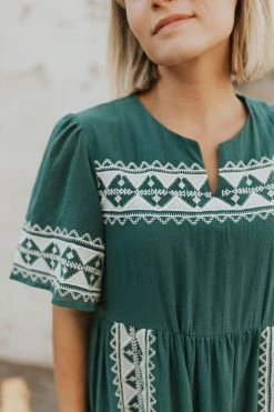 Henly Isla Embroidered Dress In Emerald