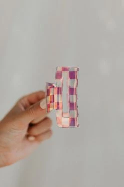 Henly Holographic Claw Clip - 2 Colors