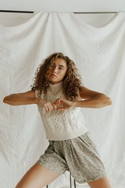 Henly Ana Floral Short In Sage