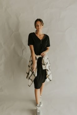 Henly Dresses Marlowe T-Shirt Dress In Black