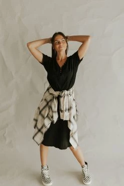 Henly Dresses Marlowe T-Shirt Dress In Black