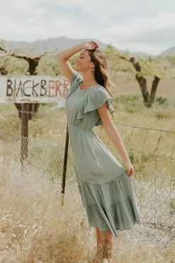 Henly Dresses Jenna Gauze Midi In Dark Sage