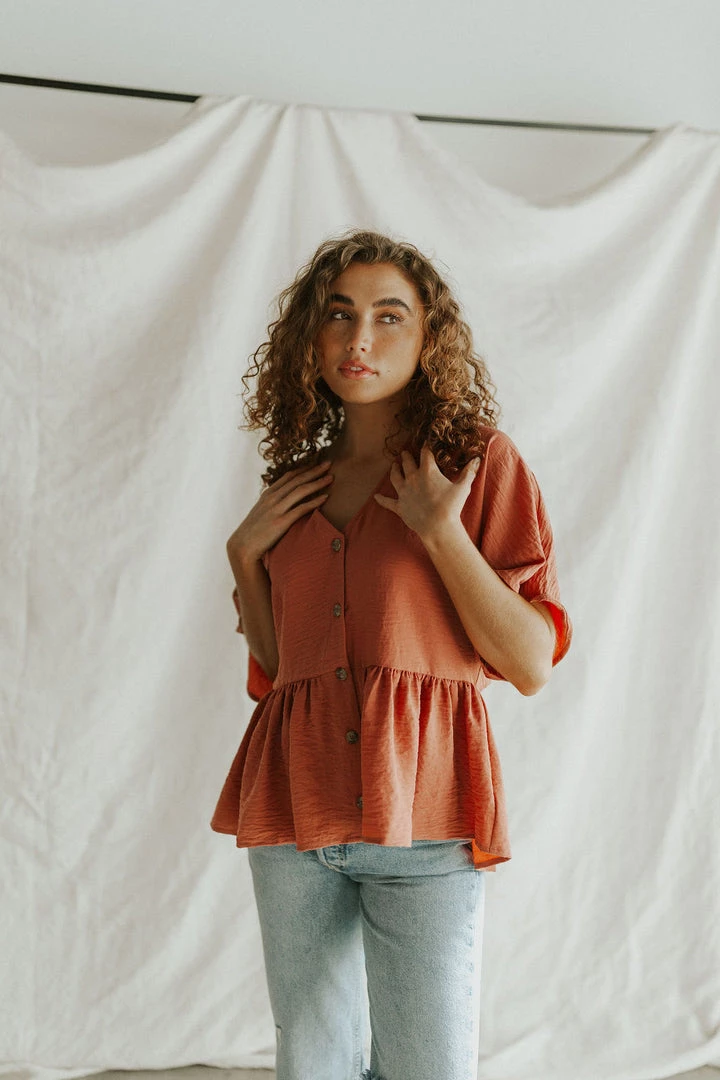 Henly Tops Shae Peplum In Canyon Clay