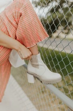 Henly Free People James Chelsea Boot In Ice