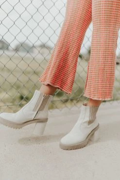 Henly Free People James Chelsea Boot In Ice
