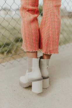 Henly Free People James Chelsea Boot In Ice