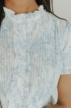 Henly Dresses Darcy Floral Pleated Midi In Blue