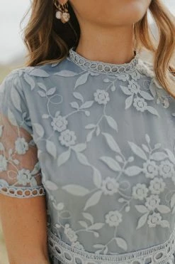 Henly Dresses Lucky Lace Midi In Dusty Blue