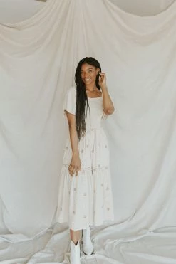 Henly Dresses Forget Me Not Embroidered Maxi In Cream